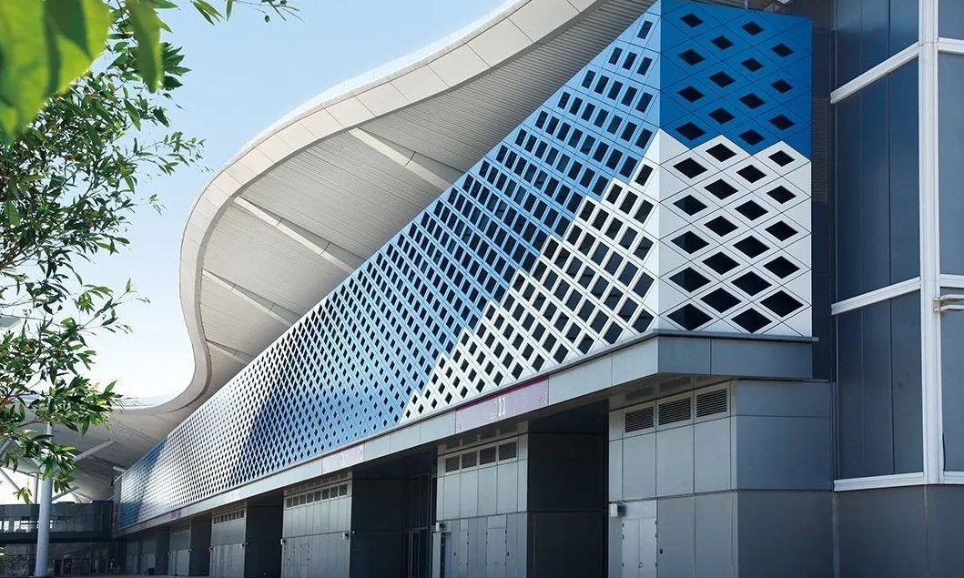 成都沖孔鋁單板廠家哪家好？